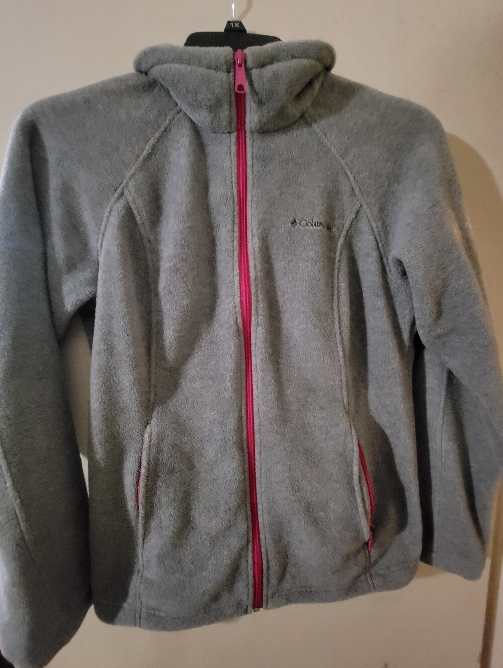 Columbia Women’s Gray Fleece Jacket with Pink Zipper (MED)